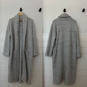 Women’s Barefoot Dreams Gray Fleece Long Robe Size 2/ Medium M
